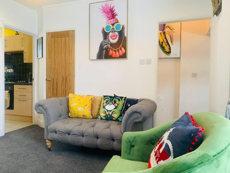 Funky 2 Bedroom Apartment In Town Centre Hastings Extérieur photo